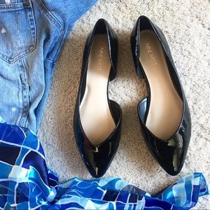 Pointed Black Flats
